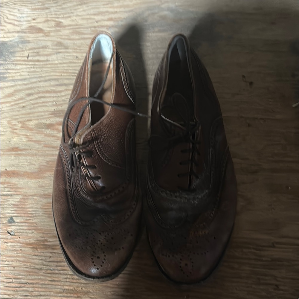 Vintage men’s size 10 Bally shoes